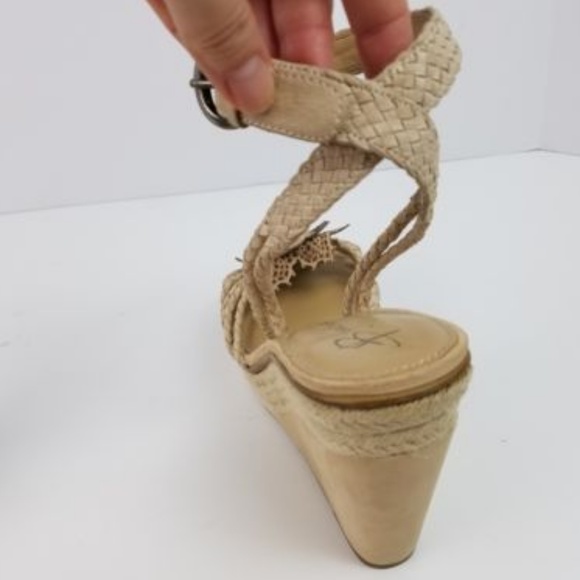 B Makowsky Leather Strappy Wedge Heel Sandals - Picture 4 of 8